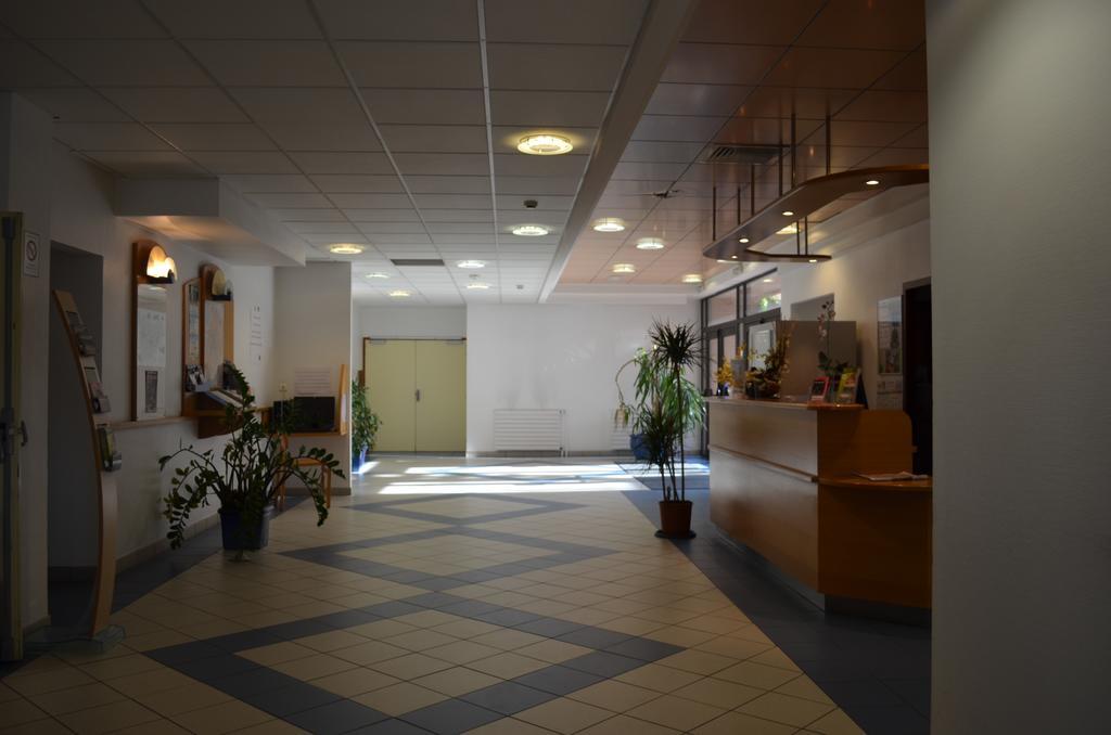 Kyriad Direct Montauban Centre Ngoại thất bức ảnh