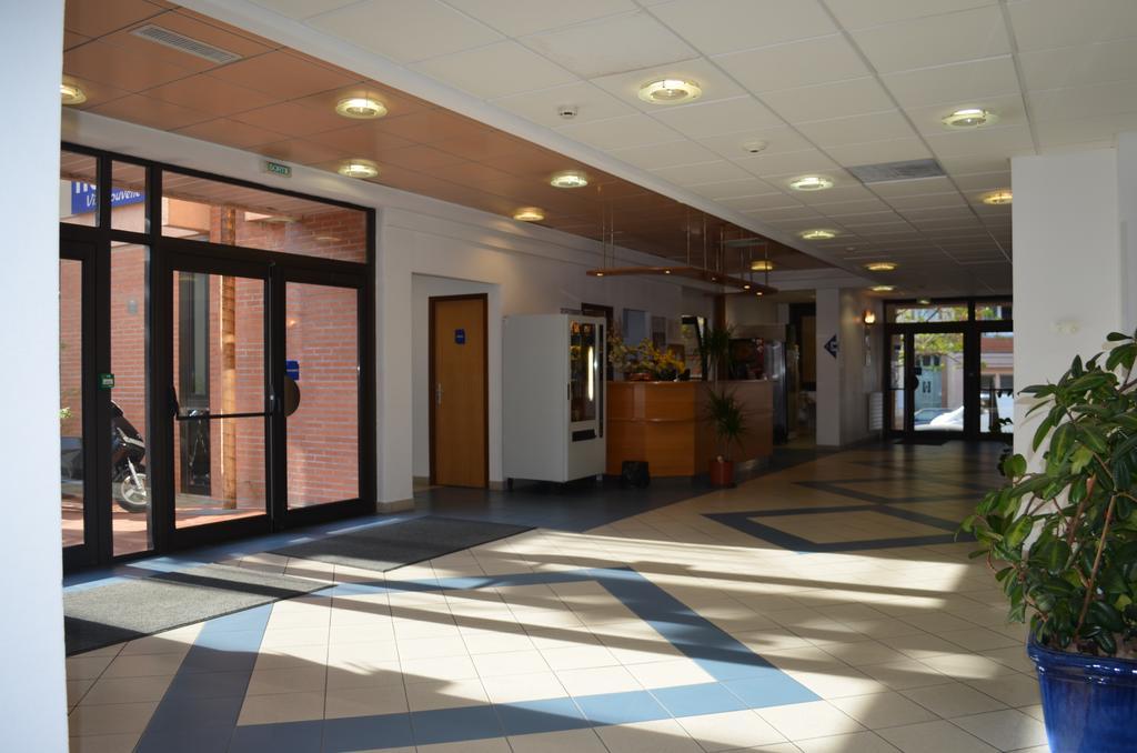 Kyriad Direct Montauban Centre Ngoại thất bức ảnh
