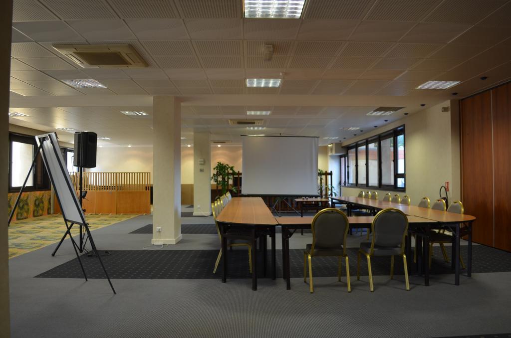 Kyriad Direct Montauban Centre Ngoại thất bức ảnh